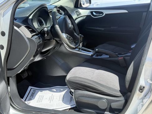 Used 2015 Nissan Sentra SV FWD image 18