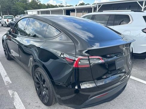 Used 2022 Tesla Model Y Performance AWD/4WD image 5