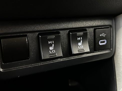 Certified 2024 Toyota Corolla Cross XLE FWD image 20