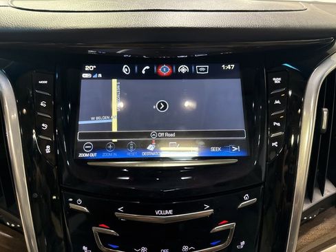 Used 2019 Cadillac Escalade Premium Luxury image 22