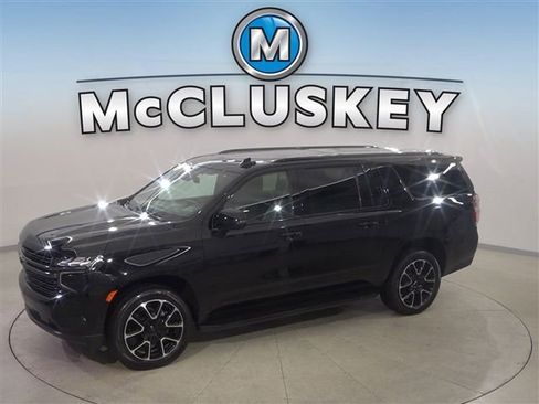 Certified 2022 Chevrolet Suburban RST w/ Luxury Package AWD/4WD image 1