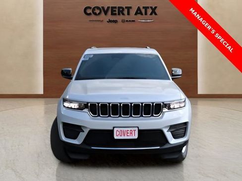 New 2025 Jeep Grand Cherokee Laredo X w/ Luxury Tech Group I image 8