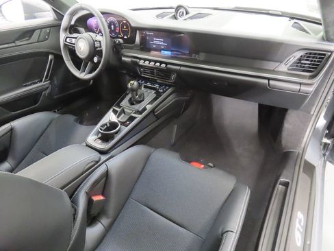Certified 2026 Porsche 911 GT3 RWD image 47