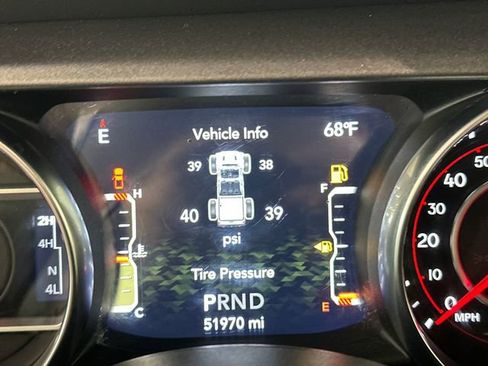 Used 2021 Jeep Gladiator Mojave AWD/4WD image 18