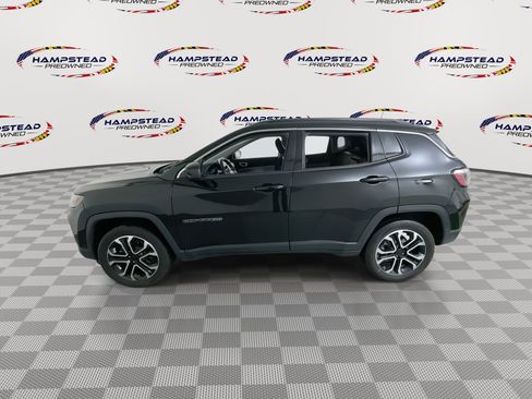 Used 2022 Jeep Compass Limited image 5