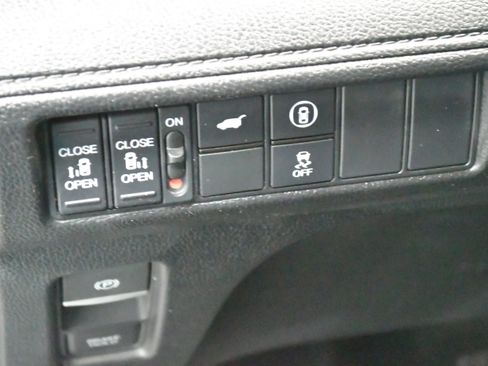 Used 2024 Honda Odyssey Sport image 15