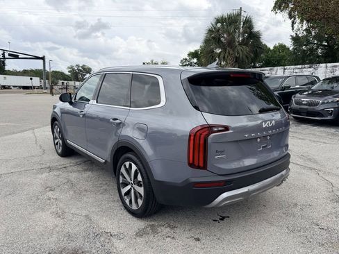 Certified 2022 Kia Telluride EX w/ EX Premium Package AWD/4WD image 7