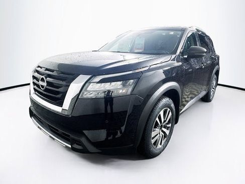 New 2025 Nissan Pathfinder SL w/ Cargo Package image 1