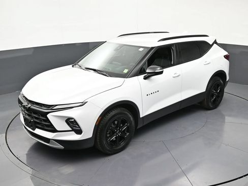 Used 2024 Chevrolet Blazer LT w/ Midnight/Sport Edition AWD/4WD image 17