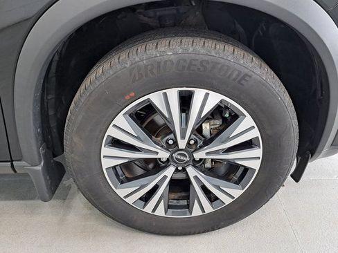 Used 2023 Nissan Rogue SV FWD image 31
