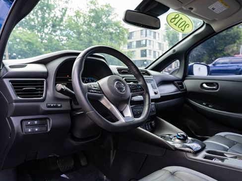 Used 2018 Nissan Leaf SL w/ SL Technology Package FWD image 22