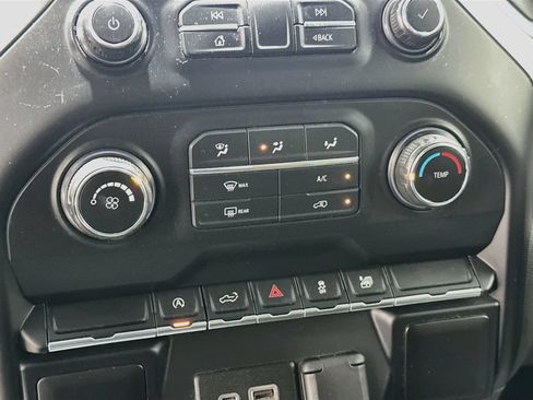 Used 2020 Chevrolet Silverado 1500 RST w/ RST Value Package RWD image 15