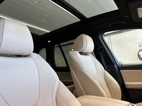 Used 2022 BMW X5 xDrive40i AWD/4WD image 19