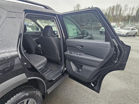 New 2026 Nissan Pathfinder SV image 25