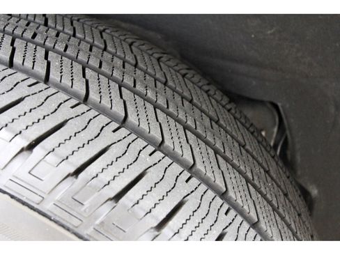 Used 2020 Ford Expedition XLT w/ Equipment Group 202A image 31