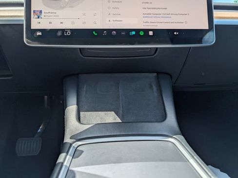 Used 2023 Tesla Model Y Long Range AWD/4WD image 24