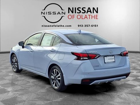 New 2025 Nissan Versa SV w/ Trunk Package FWD image 3