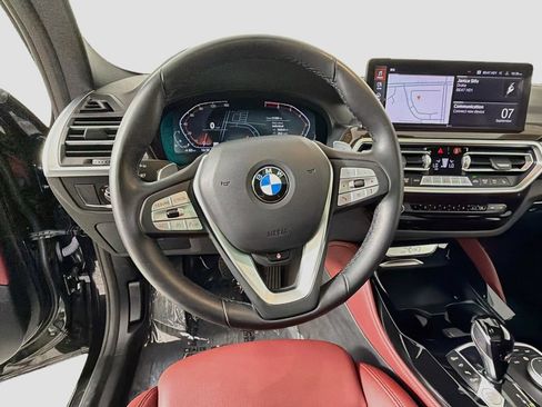Used 2025 BMW X4 xDrive30i AWD/4WD image 11