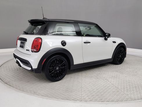 Certified 2024 MINI Cooper S image 6