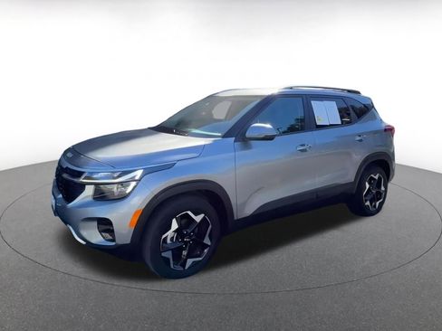 Used 2025 Kia Seltos S image 7