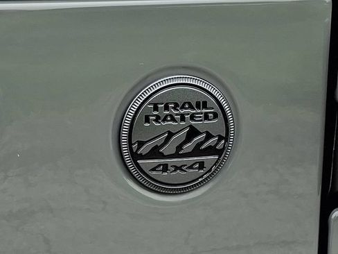 Used 2022 Jeep Gladiator Overland AWD/4WD image 30