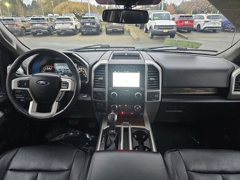 Used 2018 Ford F150 Lariat w/ Equipment Group 502A Luxury image 6