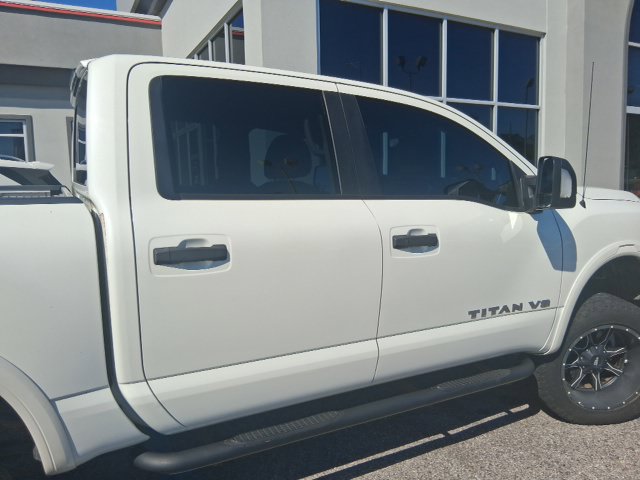Used 2018 Nissan Titan PRO-4X w/ Pro-4x Utility Package AWD/4WD image 12