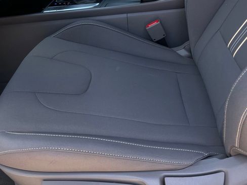 Used 2025 Hyundai Elantra Sport FWD image 21