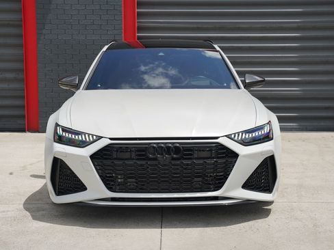 Used 2022 Audi RS 6 AWD/4WD image 2