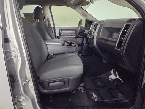 Used 2018 RAM 1500 Express w/ Express Value Package image 32