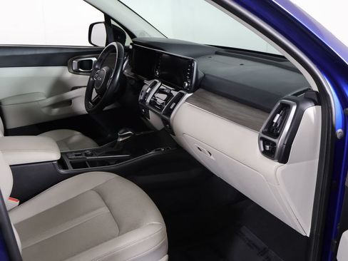 Used 2023 Kia Sorento EX w/ Panoramic Sunroof Package FWD image 28