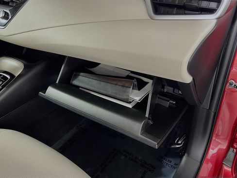 Used 2020 Toyota Corolla LE image 33