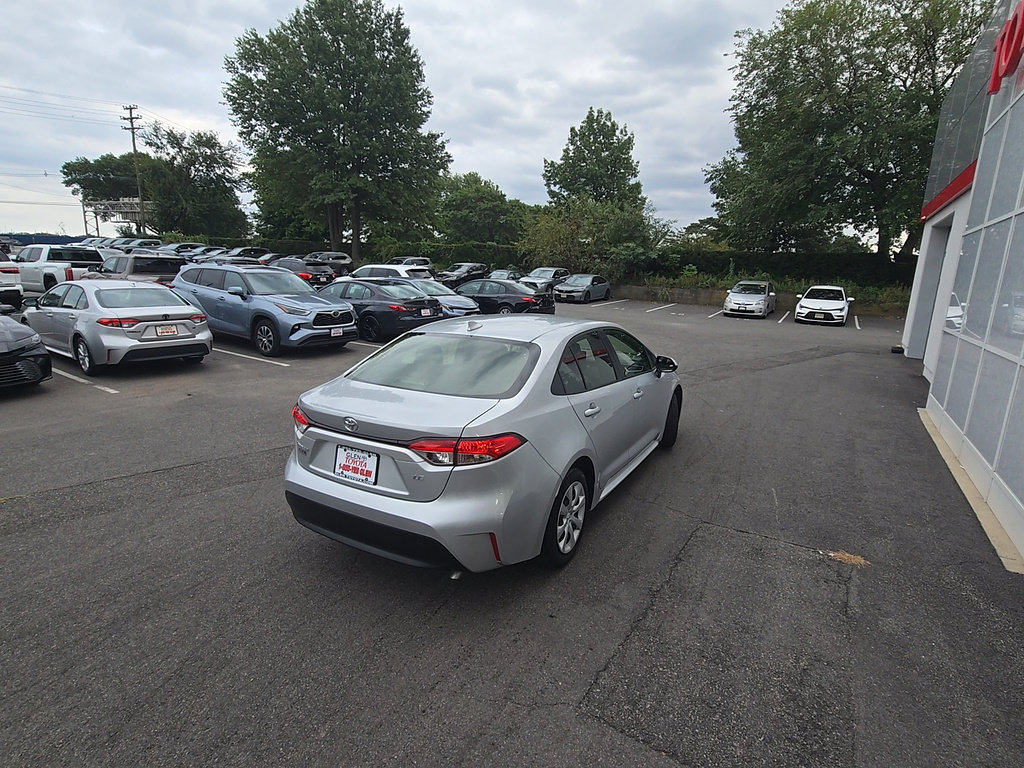 Certified 2023 Toyota Corolla LE FWD image 6