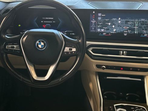 Used 2023 BMW i4 eDrive40 w/ Parking Assistance Package RWD image 16