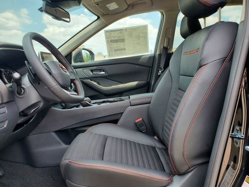 New 2026 Nissan Rogue SV AWD/4WD image 17