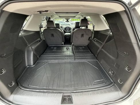 Used 2019 Chevrolet Traverse Premier w/ LPO, Floor Liner Package AWD/4WD image 15