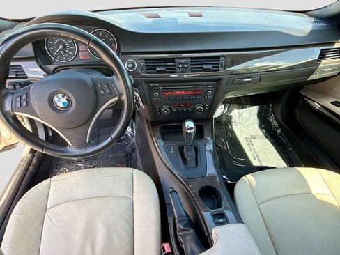 Used 2011 BMW 328i Convertible RWD image 15