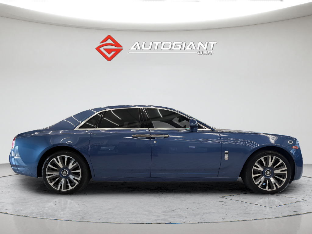 Used 2019 Rolls-Royce Ghost RWD image 8