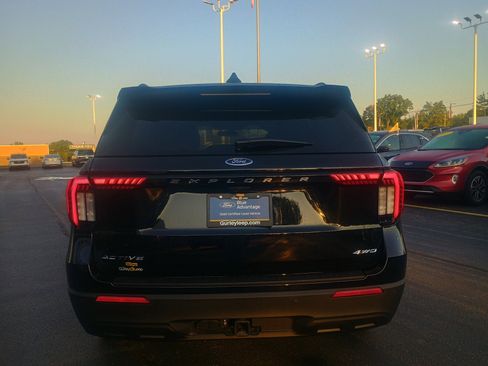 Certified 2025 Ford Explorer Active image 11