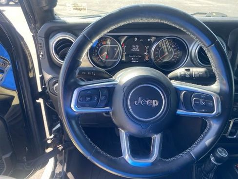 Used 2021 Jeep Wrangler Unlimited Sahara image 10