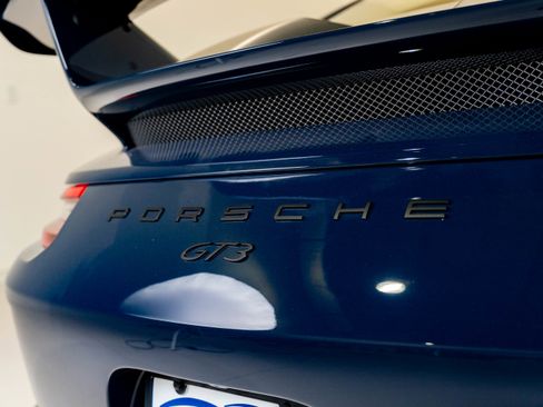 Used 2018 Porsche 911 GT3 RWD image 30