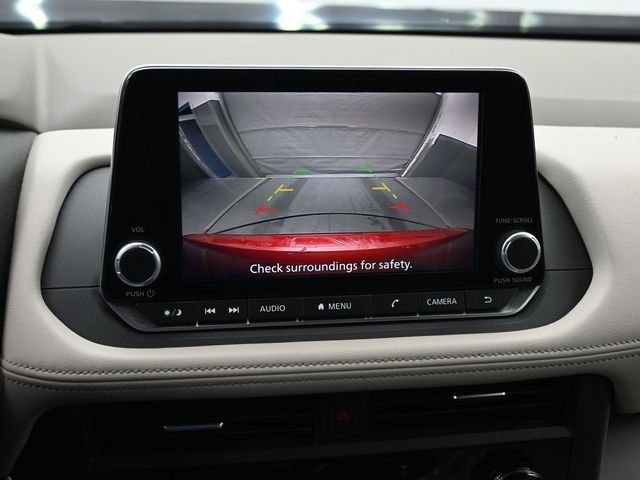 Used 2025 Nissan Rogue SV AWD/4WD image 18