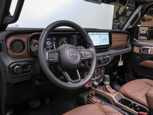 Used 2024 Jeep Wrangler Unlimited Rubicon 392 image 16