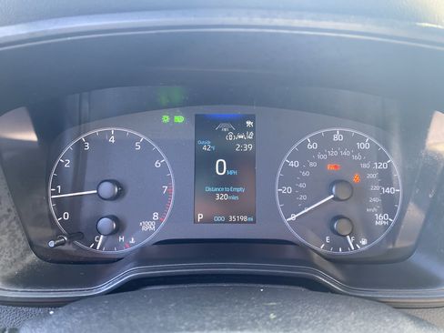 Used 2024 Toyota Corolla SE image 8