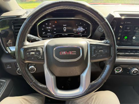 Used 2022 GMC Sierra 1500 SLE AWD/4WD image 16