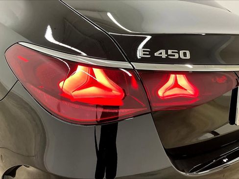 New 2026 Mercedes-Benz E 450 4MATIC Sedan image 14