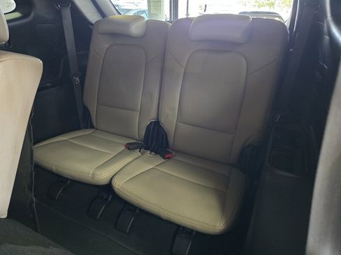 Used 2014 Hyundai Santa Fe GLS image 13