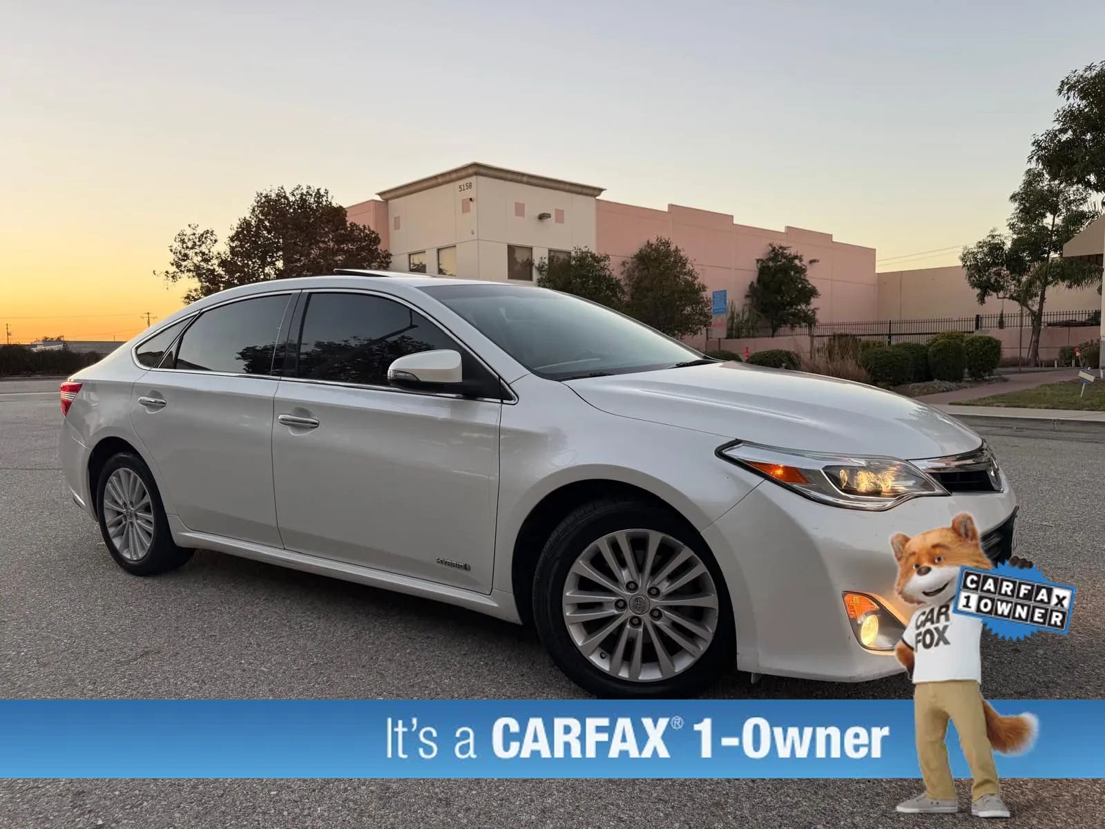 Used 2013 Toyota Avalon XLE Touring FWD image 5