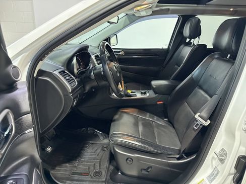 Used 2017 Jeep Grand Cherokee Summit AWD/4WD image 26