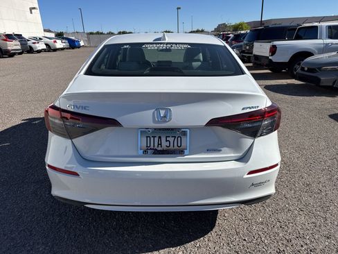 Used 2025 Honda Civic Sport image 6